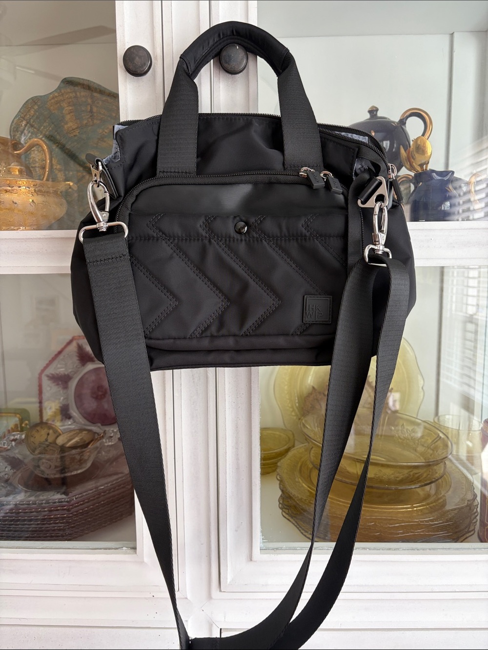 HKWP Black Quilted Crossbody Tote Bag - Unknown Brand